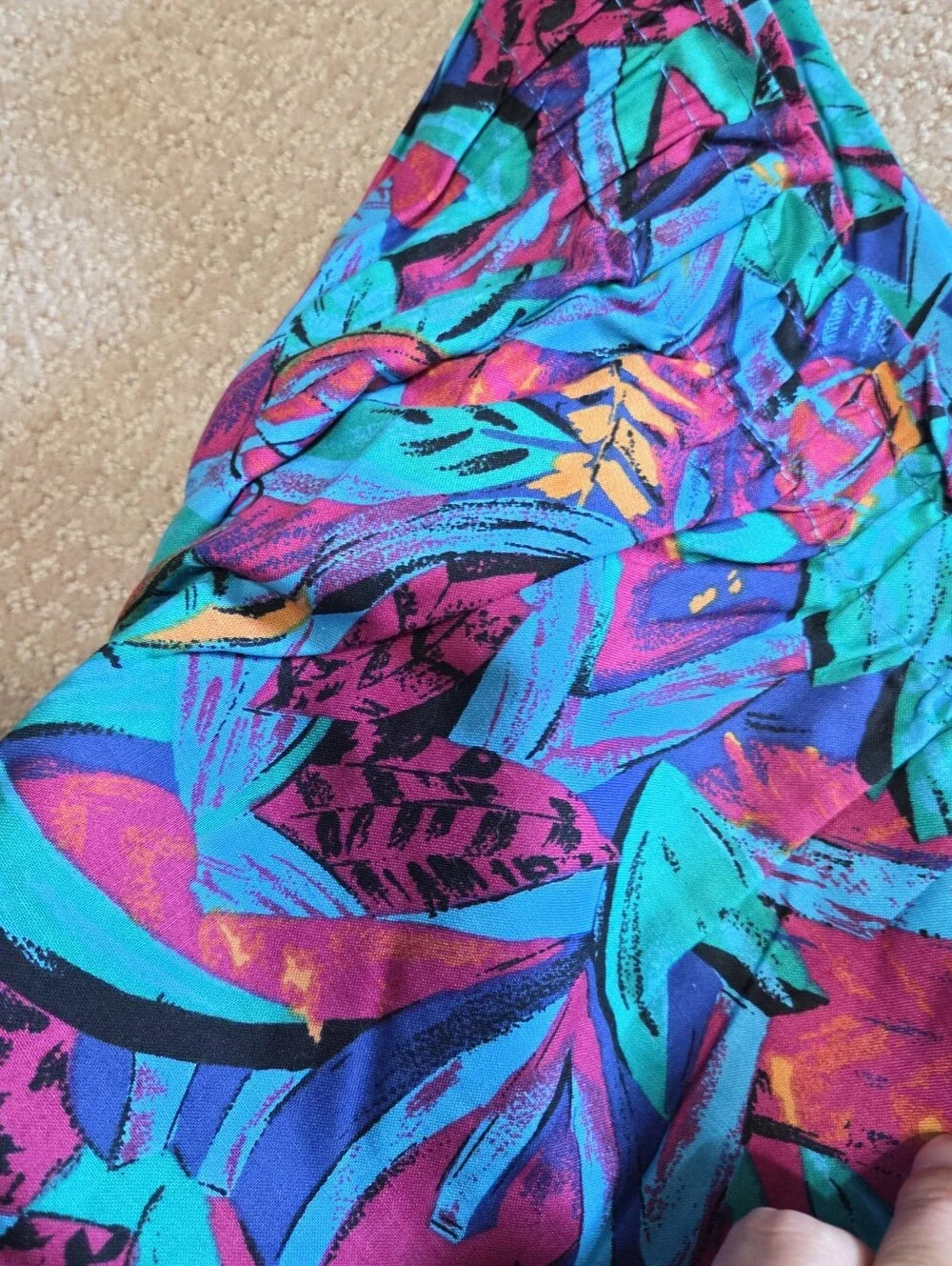 Vintage Tropical Made In USA Pullon Elastic Waist Shorts Size Small Summer 80s
